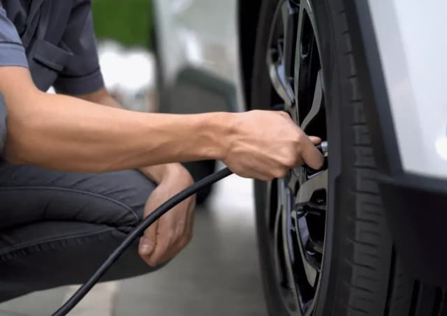 Jakie ciśnienie w oponach 215/45 R17? Uniknij niebezpieczeństw na drodze Jakie ciśnienie w oponach 215/45 R17? Uniknij niebezpieczeństw na drodze