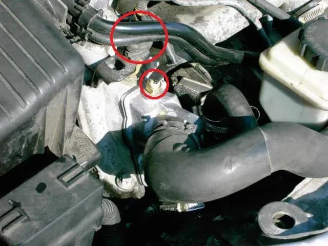 Gdzie jest czujnik temperatury silnika Opel Zafira - znajdź go łatwo Gdzie jest czujnik temperatury silnika Opel Zafira - znajdź go łatwo