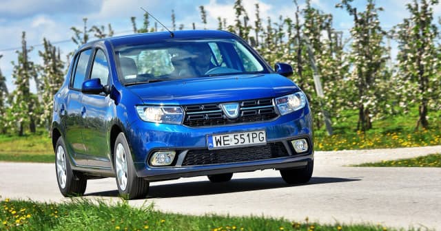 Dacia Sandero jaki silnik wybrać - porównanie opcji dla oszczędności Dacia Sandero jaki silnik wybrać - porównanie opcji dla oszczędności