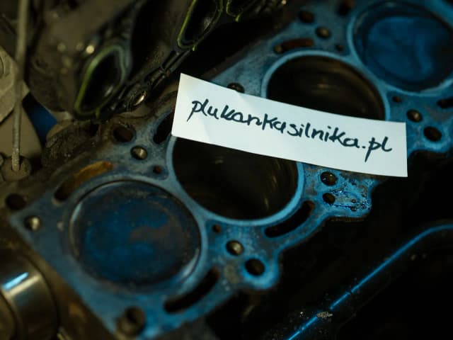 Czy warto płukać silnik przed wymianą oleju? Uniknij kosztownych błędów Czy warto płukać silnik przed wymianą oleju? Uniknij kosztownych błędów